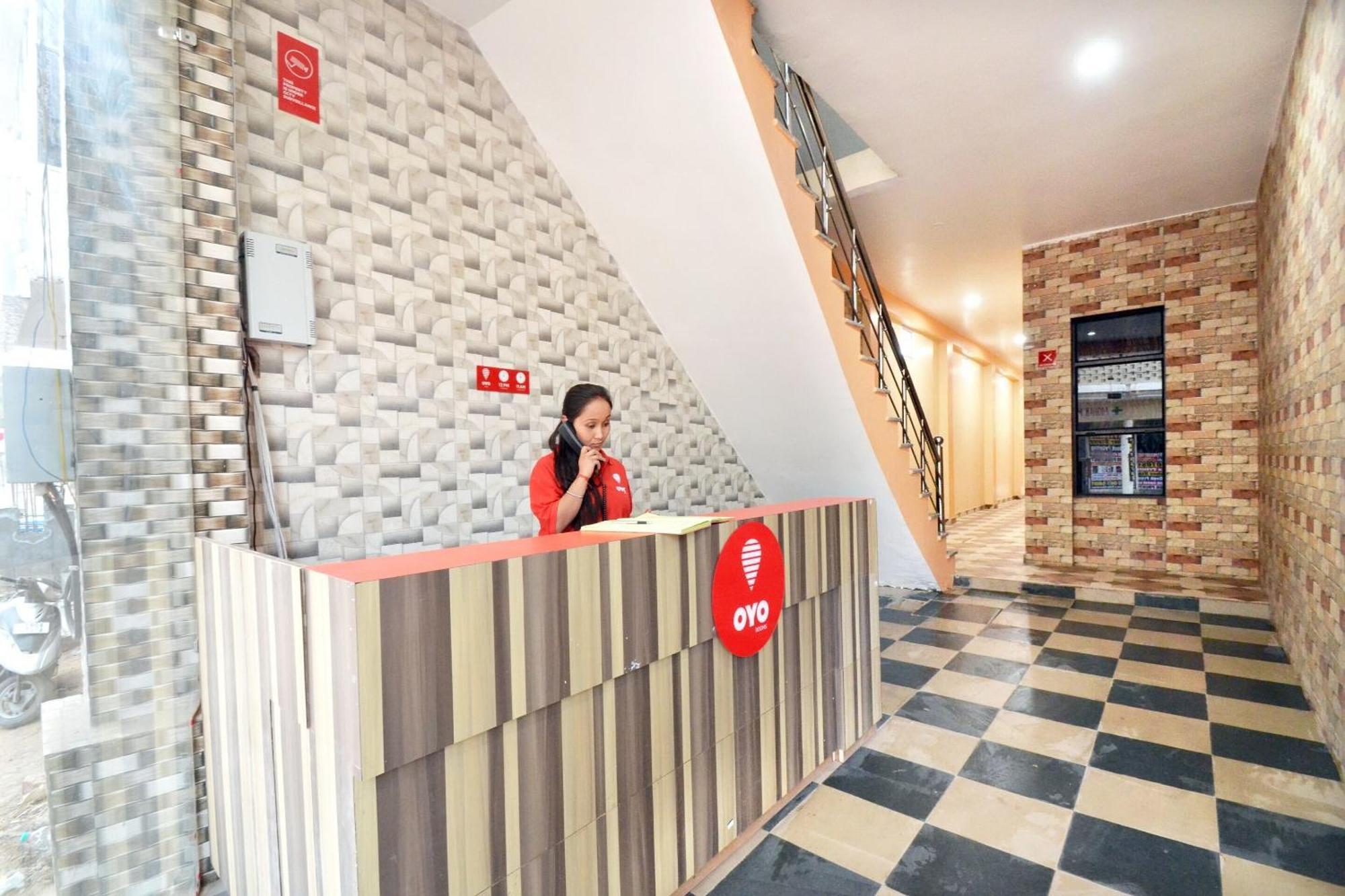 Hotel O Galaxy Nayagaon Esterno foto