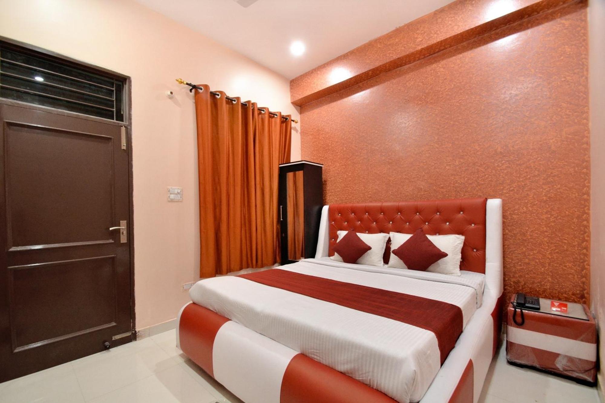 Hotel O Galaxy Nayagaon Esterno foto
